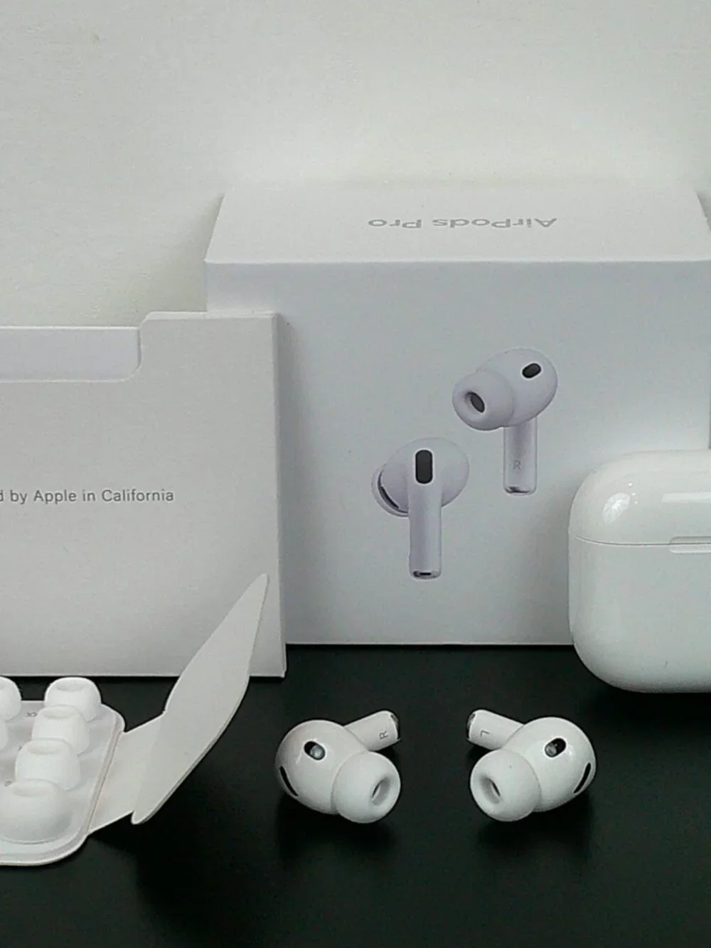 Apple AirPods Pro 3 Wireless Active Noise Cancelling Earbuds Magsafe